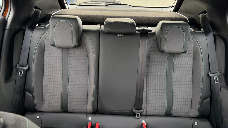 Peugeot 2008 1.2 PureTech Allure Premium 5dr Petrol Estate